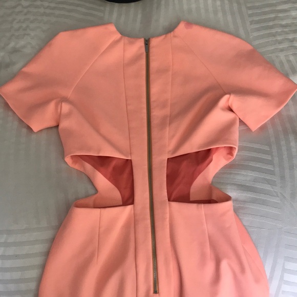 Elizabeth and James cut out dress - Picture 2 of 3